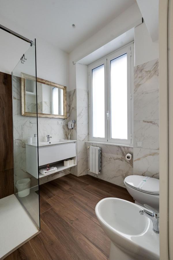 Clavdia Flat Monti Hotel Rome Bagian luar foto