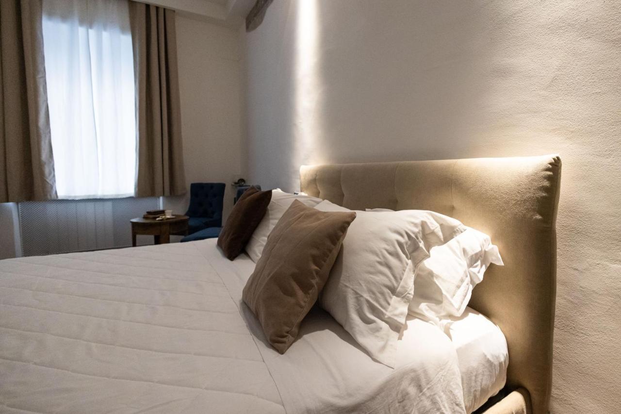 Clavdia Flat Monti Hotel Rome Bagian luar foto