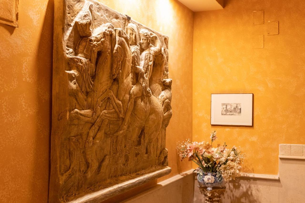 Clavdia Flat Monti Hotel Rome Bagian luar foto